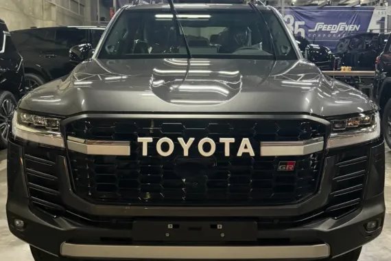 2026 Toyota Land Cruiser 300 Hybrid GR Sport Dubai Version (Brand New) - LC300 LC 300