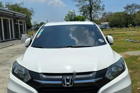 FOR SALE!!! White 2017 Honda HR-V 1.8 E CVT 58k mileage only