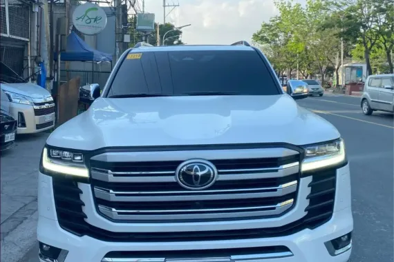 HOT!!! 2025 Toyota Land Cruiser LC300 3.3 V6 ZX for sale at affordable price! 