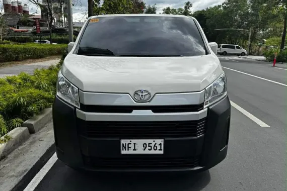 2022 Toyota Hiace Deluxe