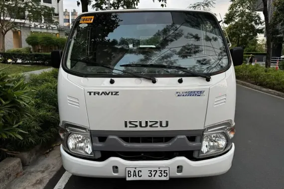 2022 Isuzu Traviz Vario body