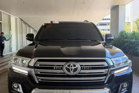 HOT!!! 2019 Toyota Land Cruiser LC200 for sale at affordable price! 