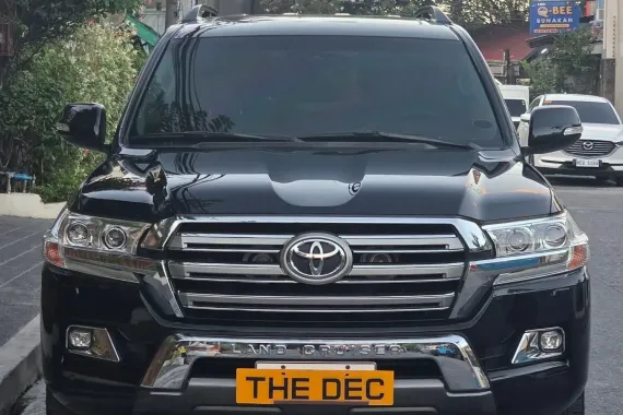HOT!!! 2019 Toyota Land Cruiser LC200 Premium for sale at affordable price! 