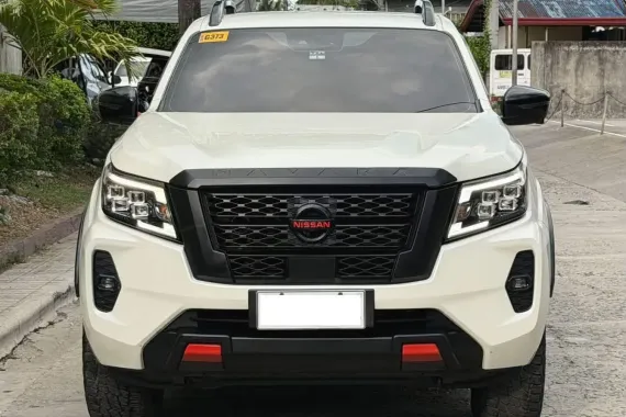 HOT!!! 2022 Nissan Navara Calibre-X 4x2 Top of the line for sale at affordable price! 