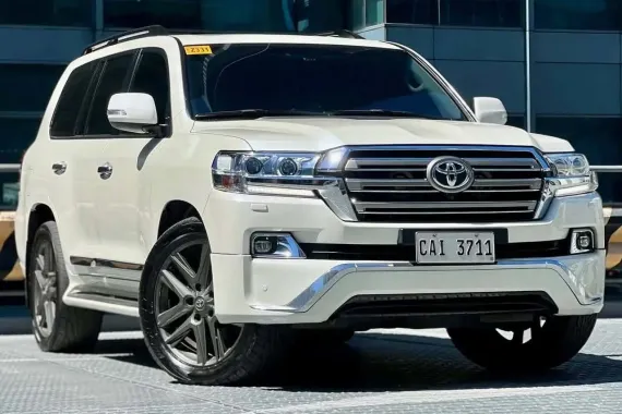 2018 Toyota Land Cruiser LC200 VX Premium 4x4 V8 Diesel AT🔥✅ 𝐂𝐋𝐄𝐎 🙋🏼‍♀️📲0938 830 7235