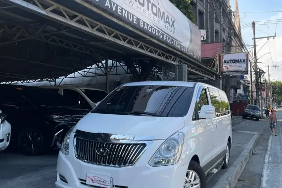 2017 Hyundai Grand Starex Platinum
