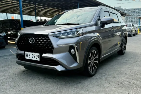 Selling Silver 2024 Toyota Veloz MPV affordable price