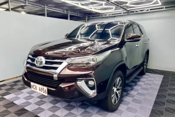2018 TOYOTA FORTUNER 2.4 V A/T DIESEL 4X2 TOP OF THE LINE ! LOW MILEAGE ! ALL ORIGINAL!
