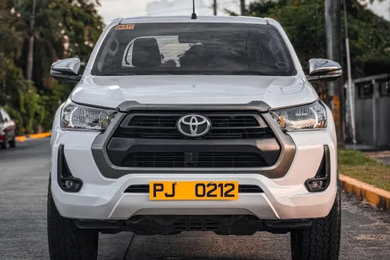 HOT!!! 2022 Toyota Hilux G 4x2 for sale at affordable price! 