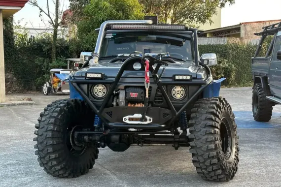 HOT!!! 1999 Nissan Patrol Safari UTE 4x4 Loaded for sale at affordable price! 