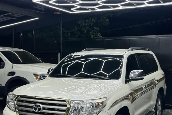 HOT!!! 2008 Toyota Land Cruiser 200 GXR for sale at affordable price! 