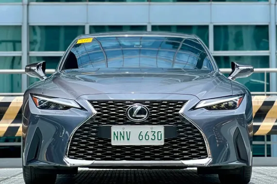 2023 Lexus IS300H Hybrid 2.0 Gas Automatic ✅🔥𝐂𝐀𝐑𝐋 𝐁𝐎𝐍𝐍𝐄𝐕𝐈𝐄 🙋🏻‍♂️📲 0938 458 8779