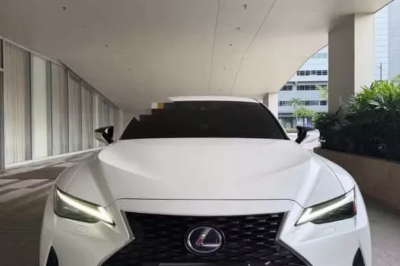 HOT!!! 2022 Lexus IS300h for sale at affordable price! 