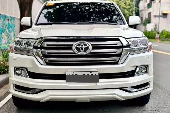 HOT!!! 2018 Toyota Land Cruiser LC200 for sale at affordable price! 
