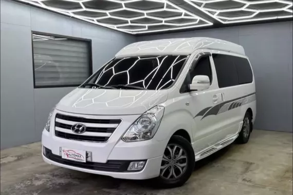 2018 HYUNDAI STAREX LIMO