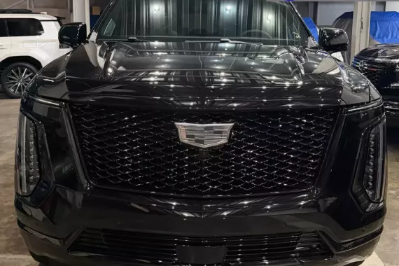 2027 Cadillac Escalade ESV Sport Platinum - Brand New