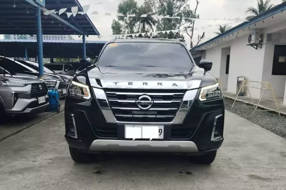 Sell 2023 Nissan Terra  2.5 4x2 VE AT in Black
