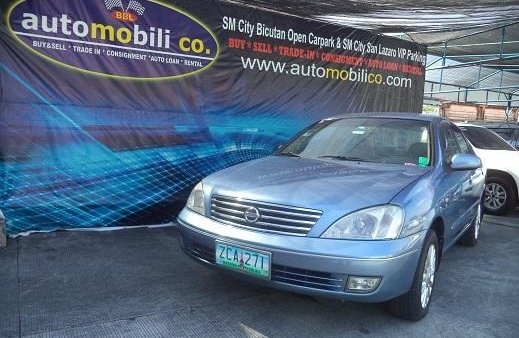 2005 nissan sentra blue