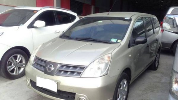 nissan grand livina 2011 price