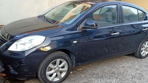 bluish black nissan almera