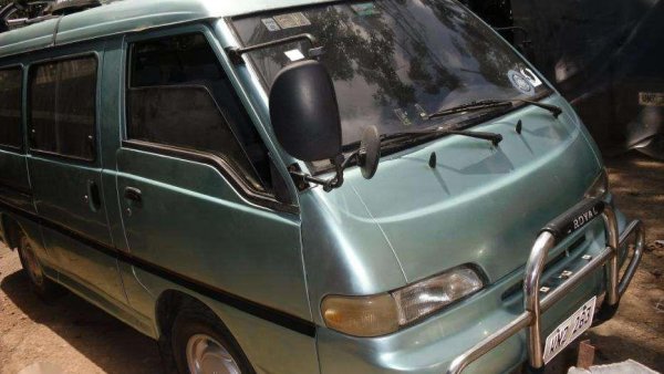 Hyundai grace van 18 seaters hot sale for sale