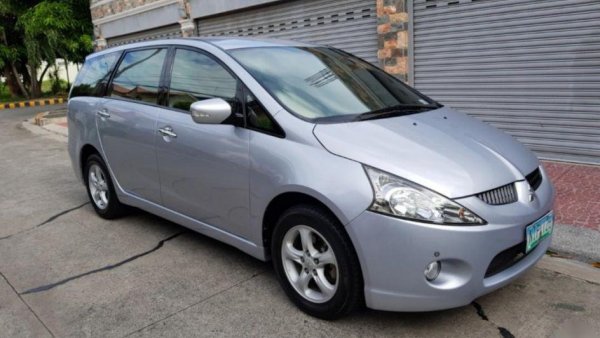 Mitsubishi Grandis 2009 Pricing  Specifications  carsalescomau