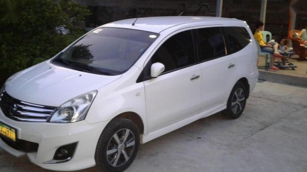 2013 nissan grand livina