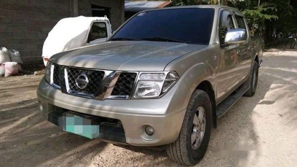 nissan frontier navara 2009