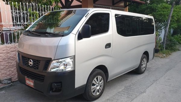 nissan van 2017 model