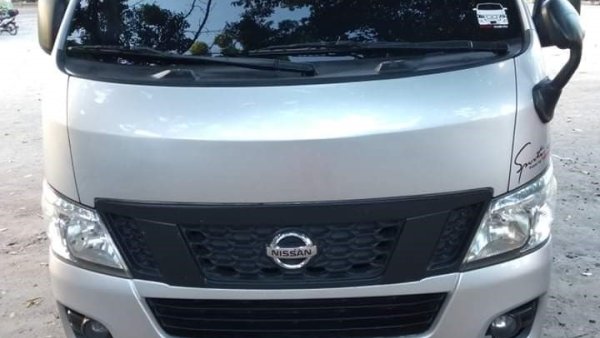 nissan nv350 urvan 2015 price