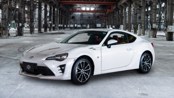 Toyota 86 2 0 At Price In The Philippines Specs More Philkotse