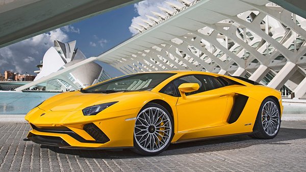 Lamborghini Aventador S Coupe 2023 PH: Price & Specs