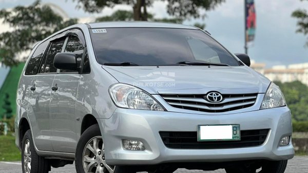 Bán xe ô tô Toyota Innova đời 2011 giá rẻ chính hãng