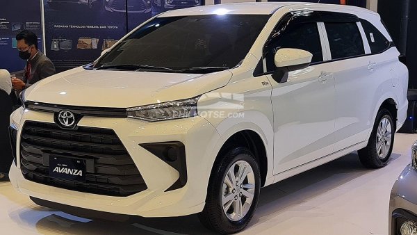 New White Toyota Avanza best prices - Philippines