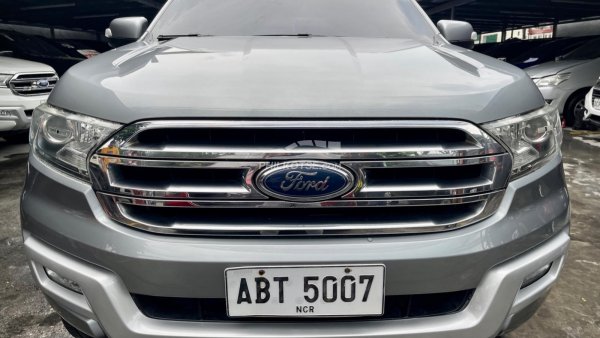 Ford Everest 2016 có mặt tại đại lý ở Hà Nội gây sốc với giá 16 tỷ Đồng