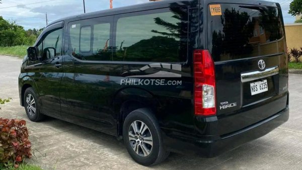 Hiace grandia 2019 store price