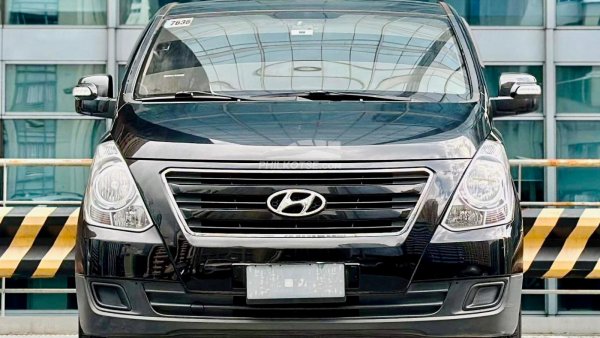 Discontinued Hyundai H1 2.5L CRDi Royale Features & Specs