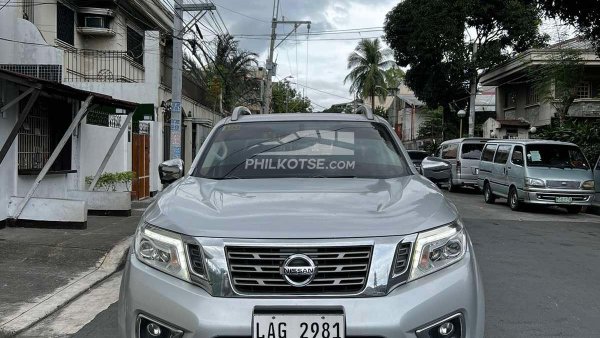 Used Nissan Navara AUTOMATIC GEAR + HIGH / 2019 / GCC / UNLIMITED KMS  WARRANTY+ FULL SERVICE HISTORY / 849 DHS 2019 for sale in Dubai - 628301