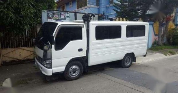 010mdl isuzu fb sobida nhr not L300 for sale 228546