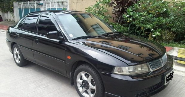 Mitsubishi lancer 2001 года