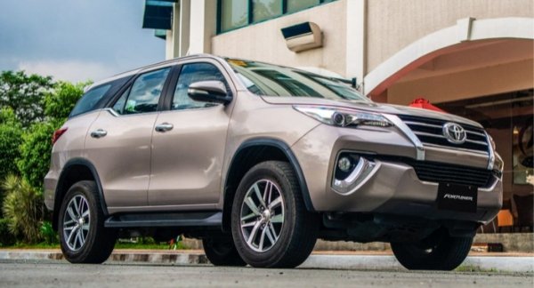 Toyota Fortuner 2.4 V Diesel 4x2 At: Price In The Philippines, Specs 