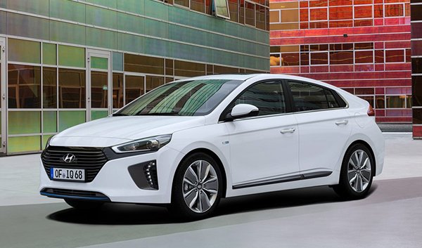 Hyundai Ioniq Hybrid exterior philippines