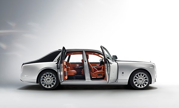 Rolls-Royce Phantom exterior philippines