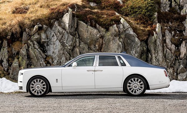 Rolls-Royce Phantom side philippines