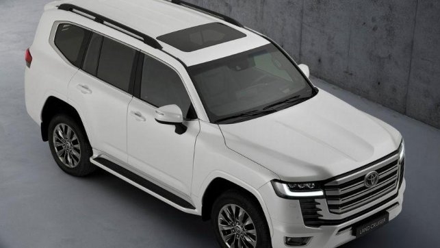 Toyota Land Cruiser front 2