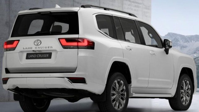 Toyota Land Cruiser rear 1