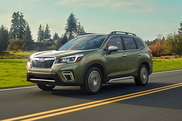 Subaru Forester 2.0i-S EyeSight CVT with P110,000 Cash Discount