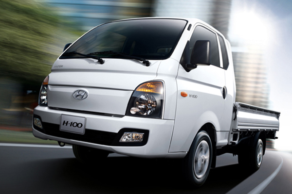 Hyundai H-100 2.5 CRDi GL Cab & Chassis (w/o AC) With ₱79,000 All-in Down payment