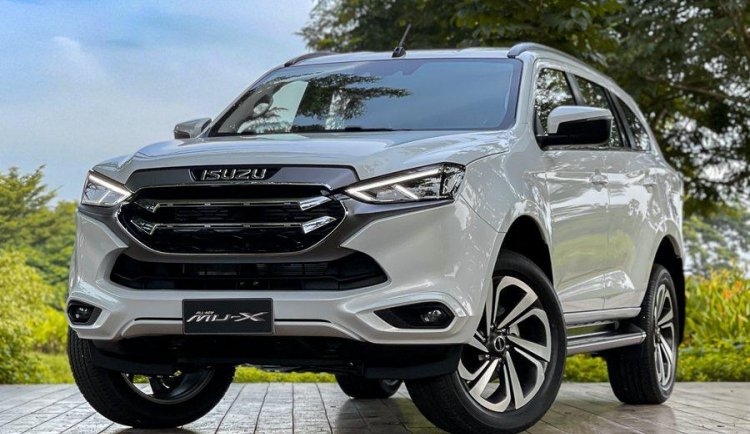 Isuzu mu-X  4X2 LS-A AT 3.0L With ₱261,000 All-in Down payment