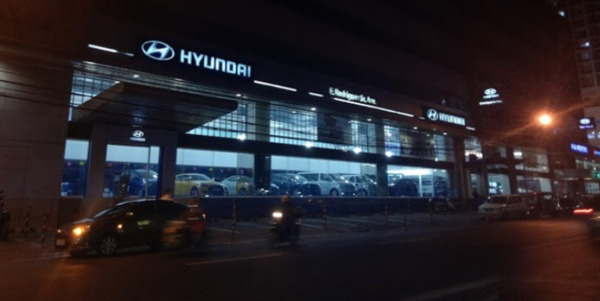 Hyundai, E. Rodriguez Sr.